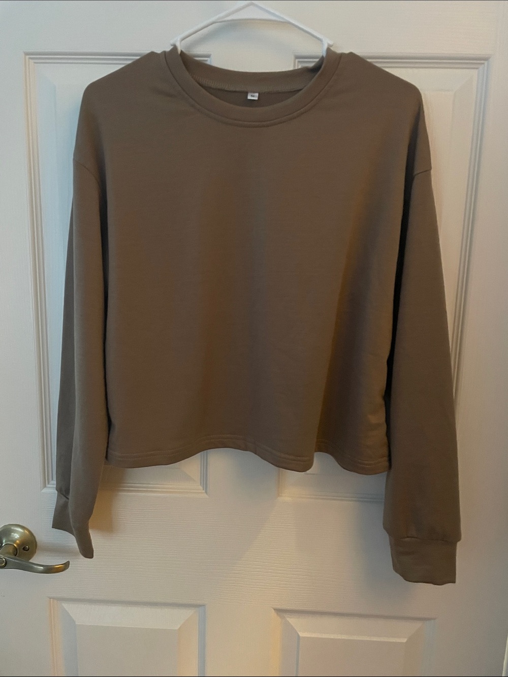 Long Sleeve Brown Cropped Sweatshirt, M